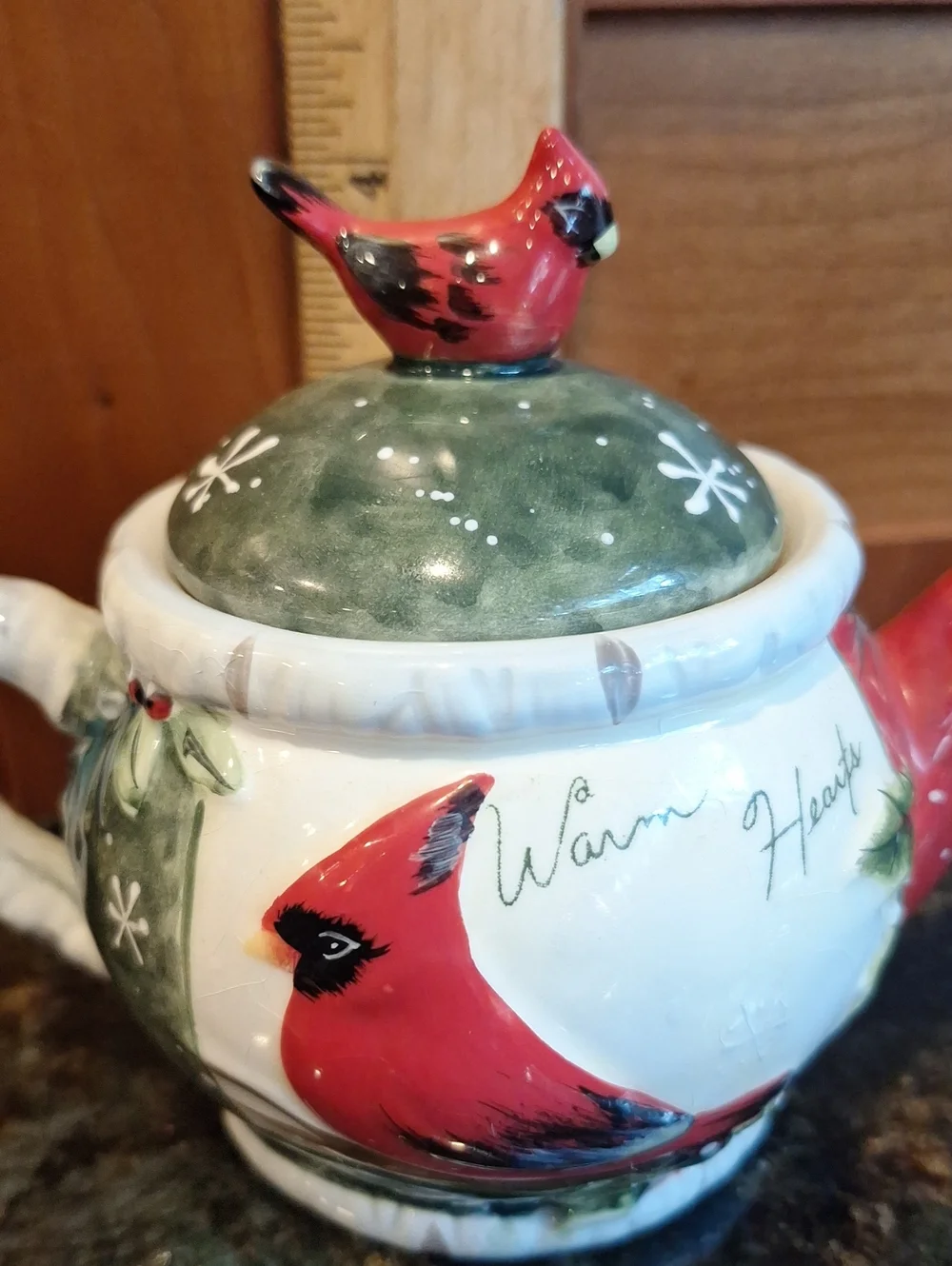 Yankee Candle Warm Hearts. Ceramic Teapot/votive Holder Excellent Condition.